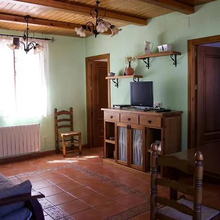 Apartamentos Y Habitaciones Rurales 