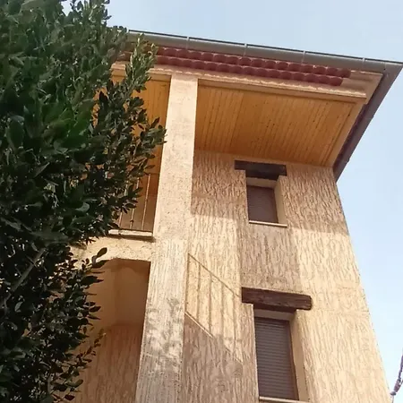 Apartamentos Y Habitaciones Rurales 